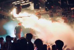 三亚酒吧爆料视频最新,现场实况直击，一探究竟！